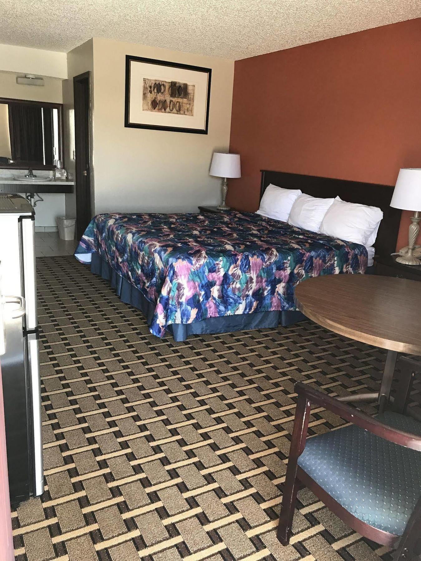 Relax Inn Henryetta Exterior photo